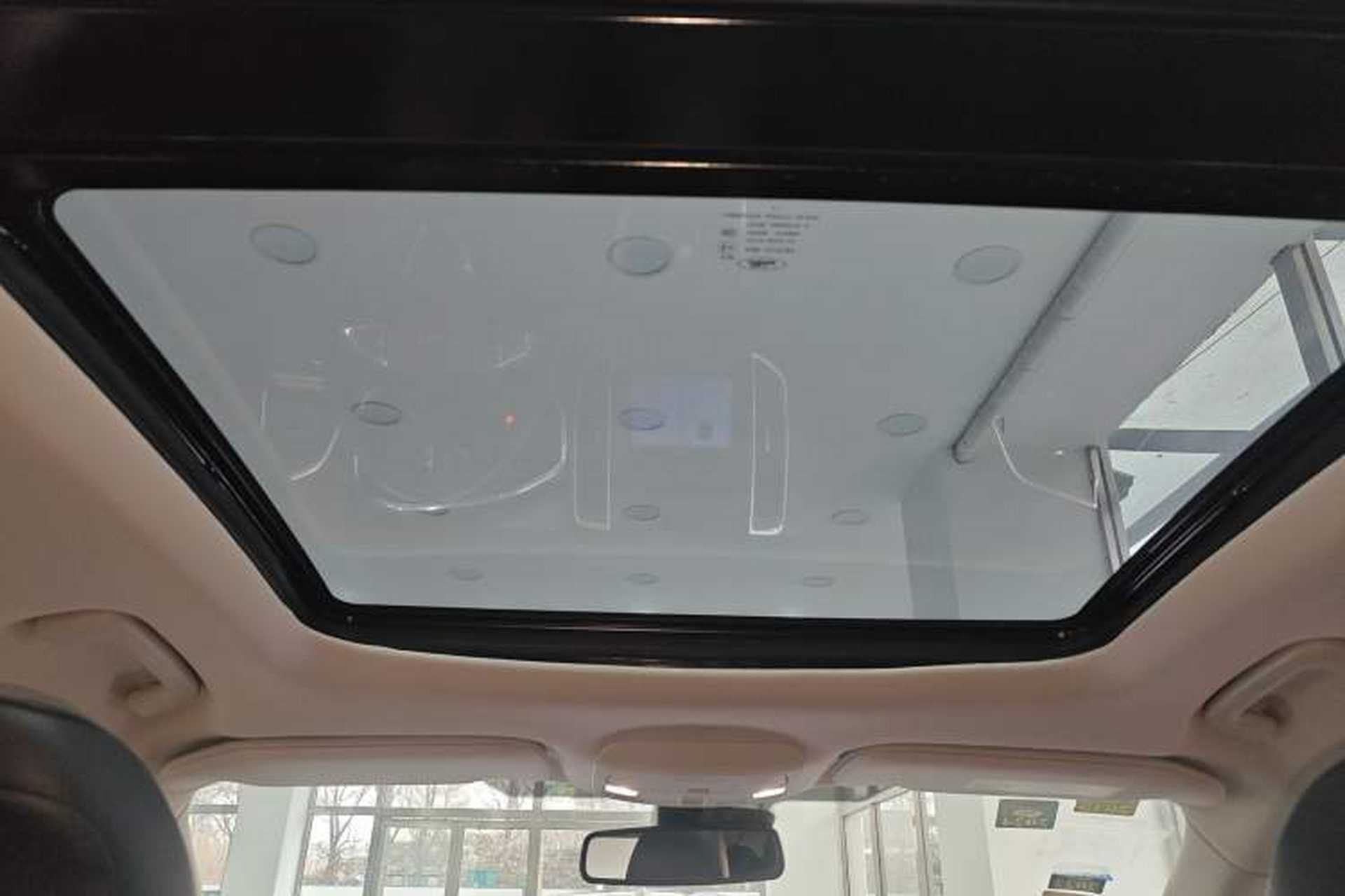 Used Ford Edge 2016 EcoBoost 245 Two-Wheel-Drive Titanium 7-Seater Headliner