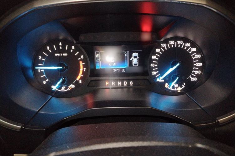 Used Ford Edge 2016 EcoBoost 245 Two-Wheel-Drive Titanium 5-Seater Instrument Cluster