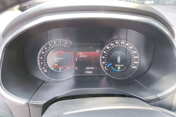 Used Ford Edge 2016 EcoBoost 245 Four-Wheel Drive Titanium 7-Seater Instrument Cluster