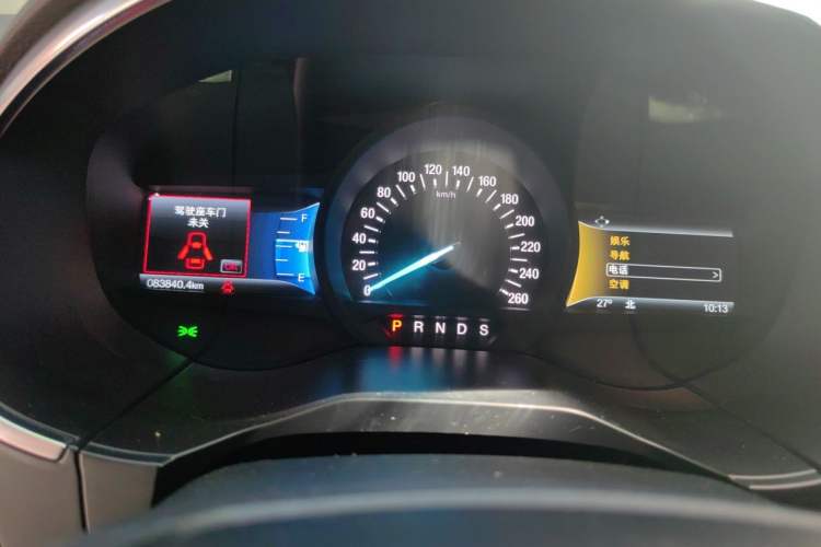 Used Ford Edge 2016 EcoBoost 245 Two-Wheel-Drive Titanium 7-Seater Instrument Cluster