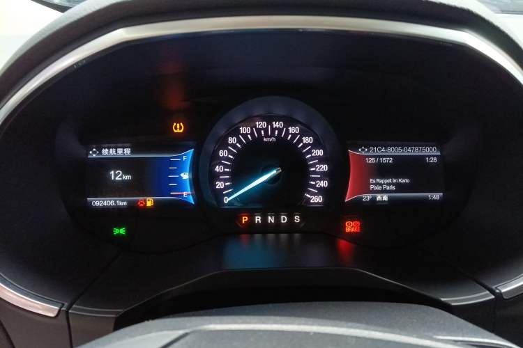 Used Ford Edge 2016 EcoBoost 245 Two-Wheel-Drive Titanium 7-Seater Instrument Cluster