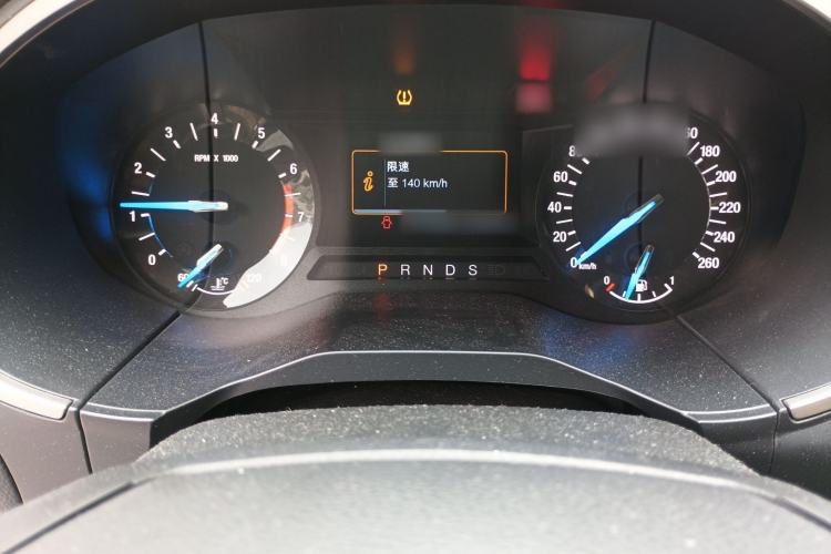 Used Ford Edge 2016 EcoBoost 245 Two-Wheel-Drive Titanium 5-Seater Instrument Cluster