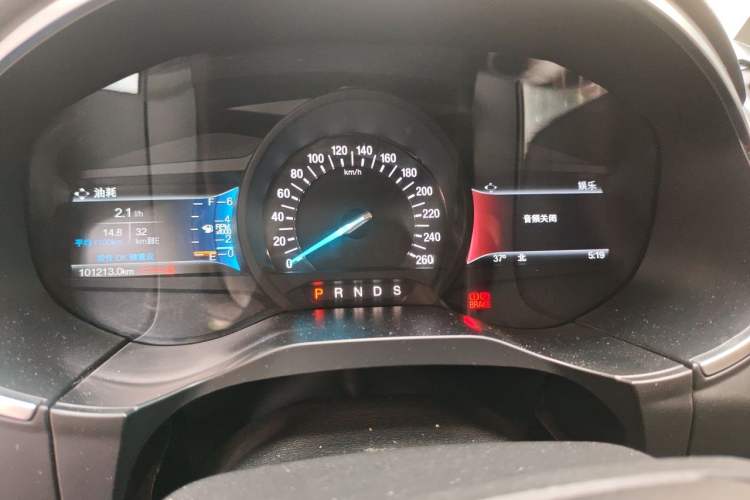 Used Ford Edge 2016 EcoBoost 245 Two-Wheel-Drive Titanium 7-Seater Instrument Cluster