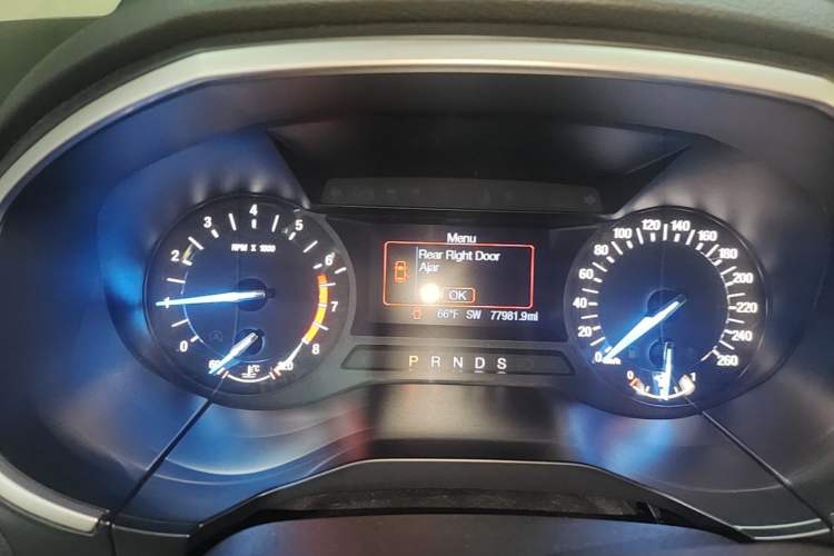 Used Ford Edge 2016 EcoBoost 245 Two-Wheel-Drive Titanium 5-Seater Instrument Cluster