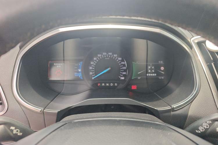 Used Ford Edge 2016 EcoBoost 245 Four-Wheel Drive Titanium Edition 7-Seater Instrument Cluster