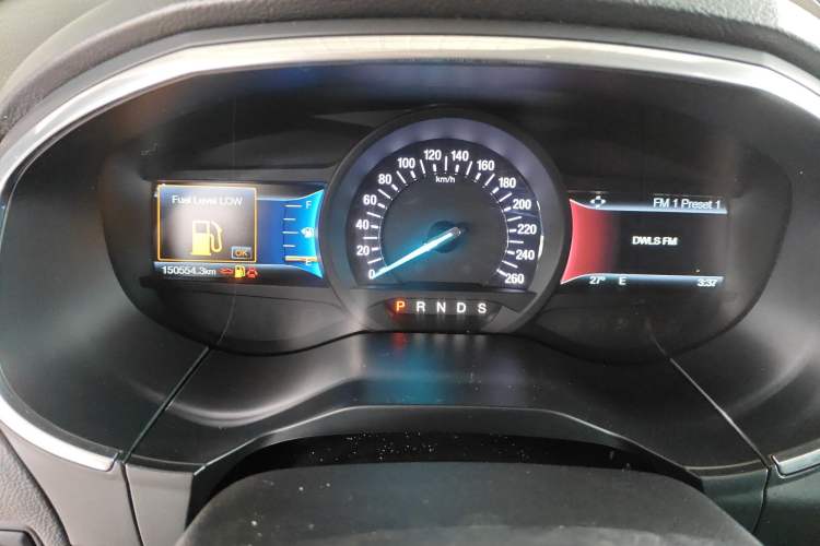 Used Ford Edge 2016 EcoBoost 245 Two-Wheel-Drive Titanium 7-Seater Instrument Cluster