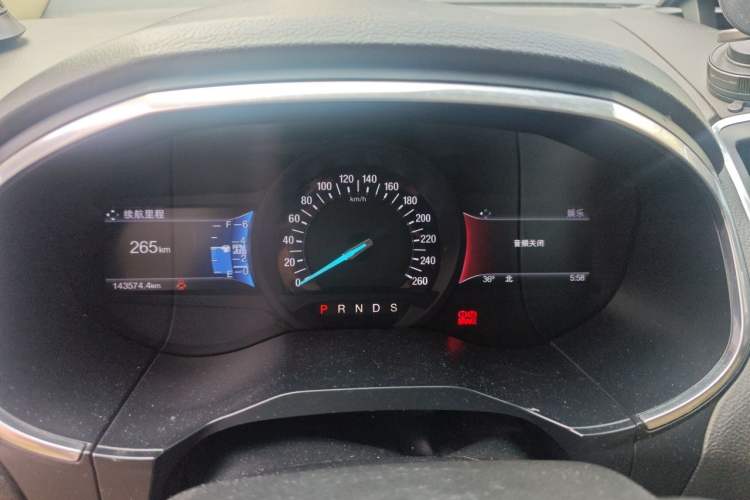 Used Ford Edge 2016 EcoBoost 245 Two-Wheel-Drive Titanium 7-Seater Instrument Cluster