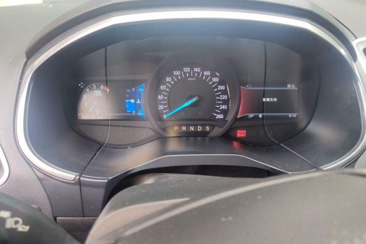 Used Ford Edge 2016 EcoBoost 245 Two-Wheel-Drive Titanium 7-Seater Instrument Cluster