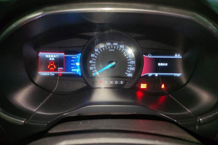 Used Ford Edge 2016 EcoBoost 245 Two-Wheel-Drive Titanium 7-Seater Instrument Cluster