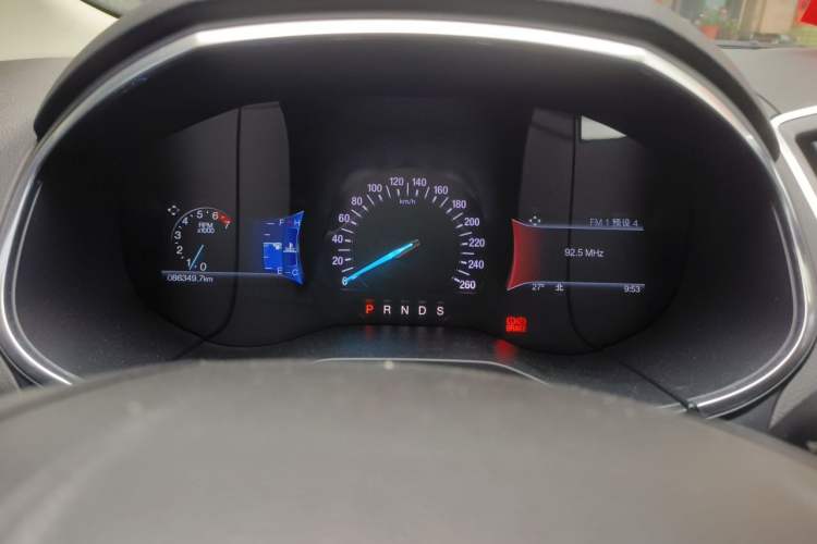 Used Ford Edge 2016 EcoBoost 245 Two-Wheel-Drive Titanium 7-Seater Instrument Cluster