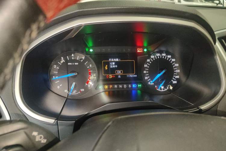 Used Ford Edge 2016 EcoBoost 245 Two-Wheel-Drive Titanium 5-Seater Instrument Cluster
