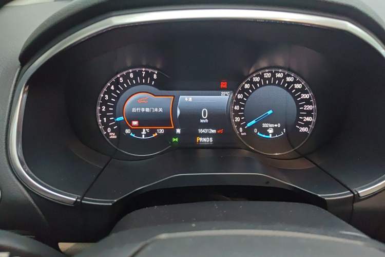 Used Ford Edge 2016 EcoBoost 245 Four-Wheel Drive Titanium 7-Seater Instrument Cluster