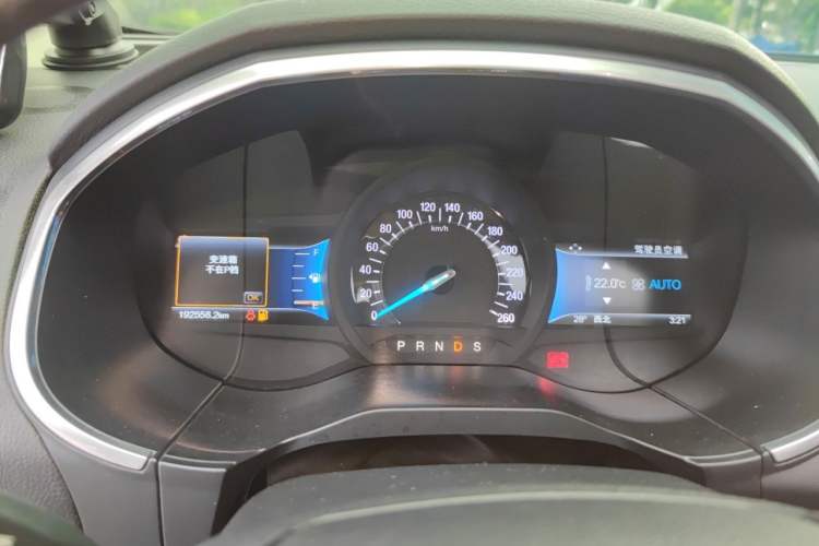 Used Ford Edge 2016 EcoBoost 245 Four-Wheel Drive Titanium Edition 7-Seater Instrument Cluster