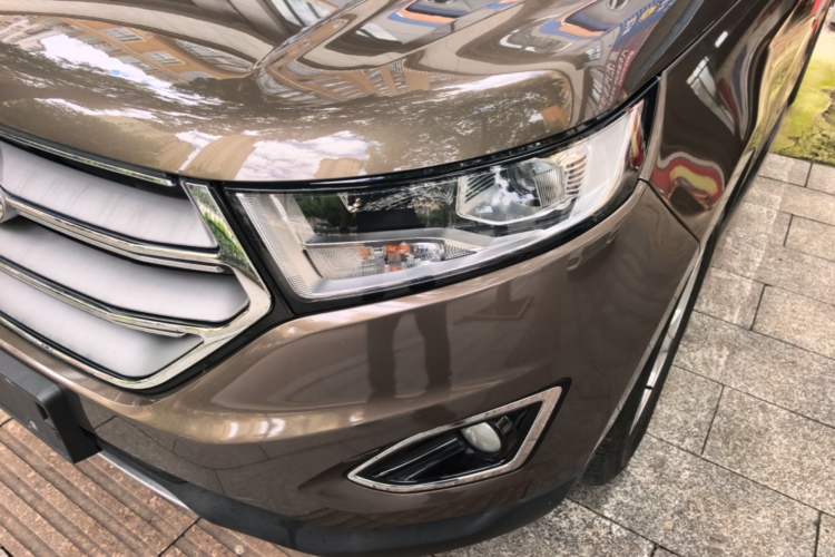 Used Ford Edge 2016 EcoBoost 245 Two-Wheel-Drive Titanium 5-Seater Left Front Headlight