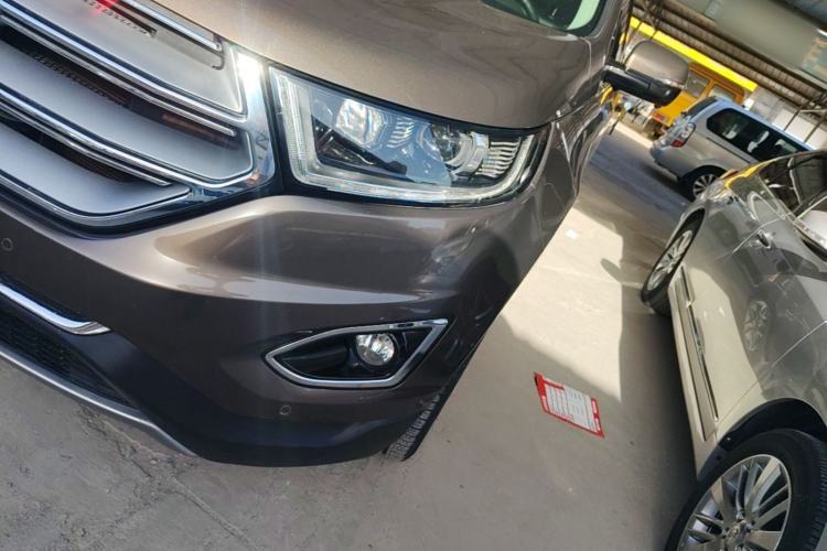 Used Ford Edge 2016 EcoBoost 245 Four-Wheel Drive Titanium 7-Seater Left Front Headlight