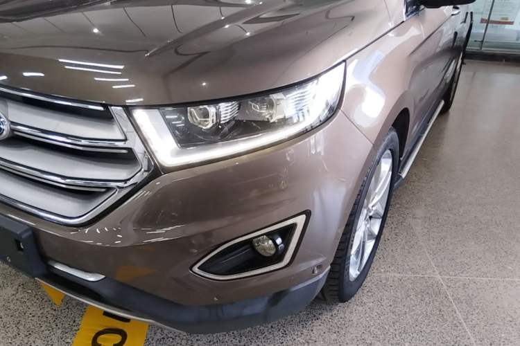 Used Ford Edge 2016 EcoBoost 245 Four-Wheel Drive Titanium 7-Seater Left Front Headlight