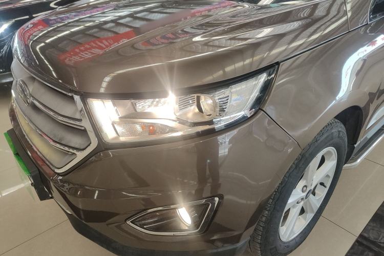 Used Ford Edge 2016 EcoBoost 245 Two-Wheel-Drive Titanium 5-Seater Left Front Headlight