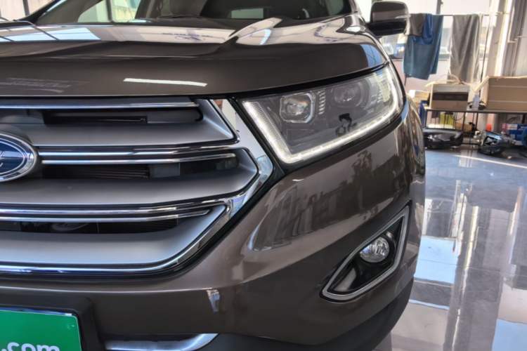 Used Ford Edge 2016 EcoBoost 245 Four-Wheel Drive Titanium Edition 7-Seater Left Front Headlight