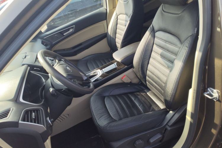 Used Ford Edge 2016 EcoBoost 245 Two-Wheel-Drive Titanium 5-Seater Left Front Seat