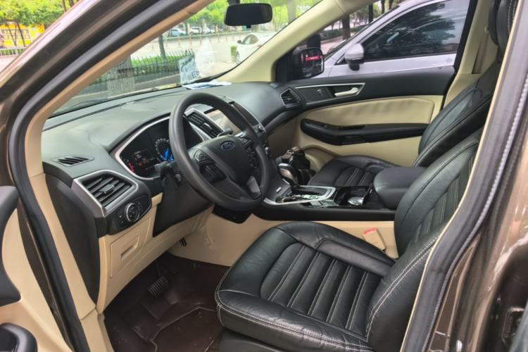 Used Ford Edge 2016 EcoBoost 245 Two-Wheel-Drive Titanium 5-Seater Left Front Seat