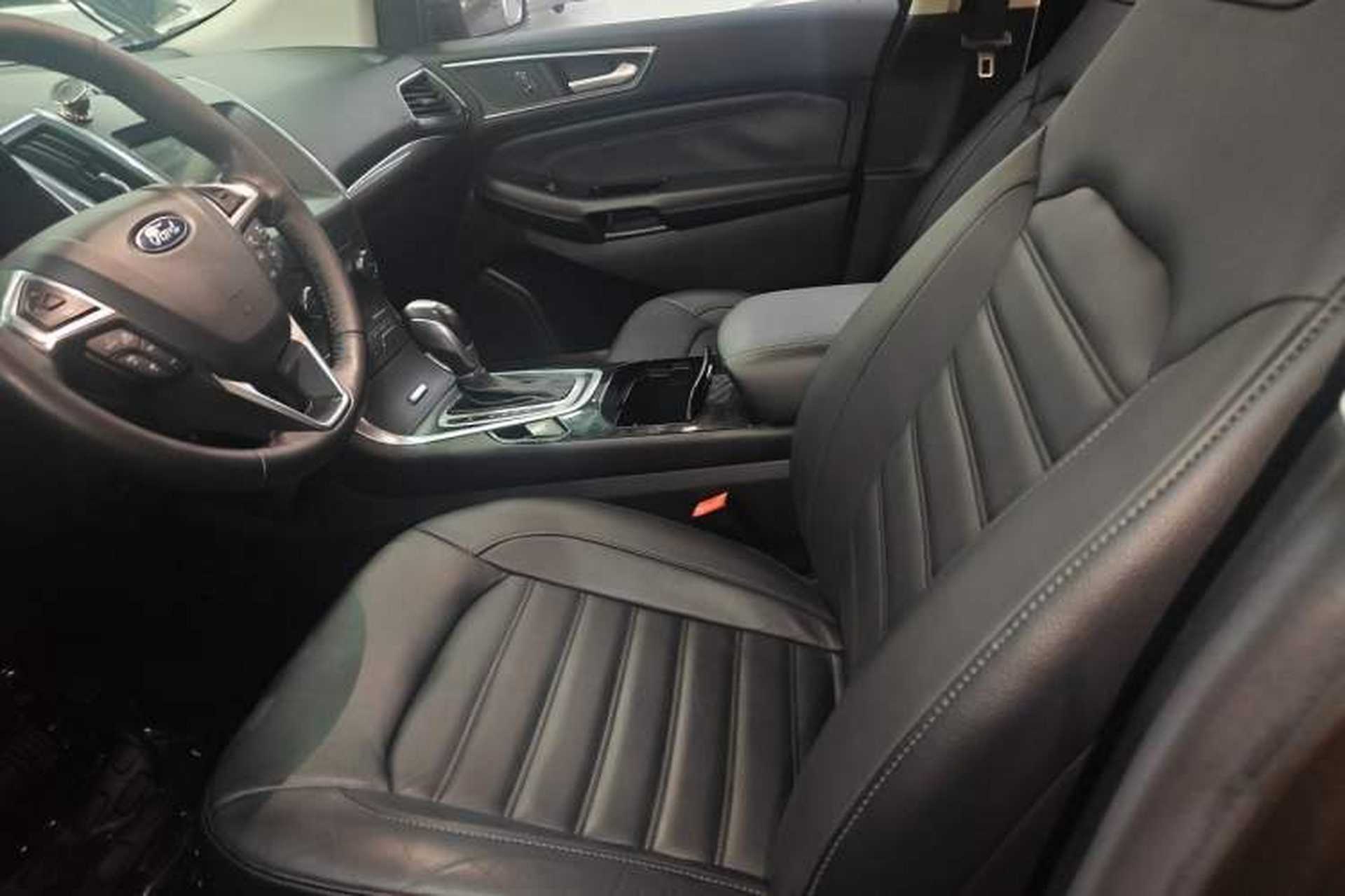 Used Ford Edge 2016 EcoBoost 245 Two-Wheel-Drive Titanium 7-Seater Left Front Seat