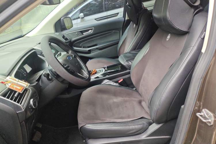 Used Ford Edge 2016 EcoBoost 245 Two-Wheel-Drive Titanium 7-Seater Left Front Seat