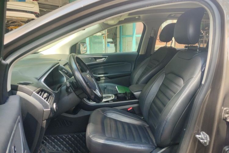Used Ford Edge 2016 EcoBoost 245 Two-Wheel-Drive Titanium 7-Seater Left Front Seat