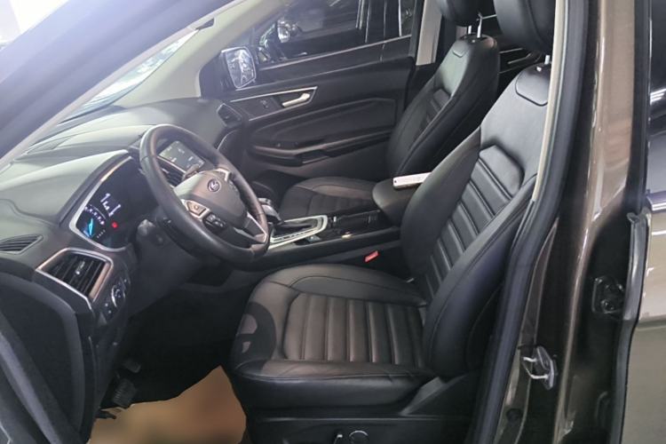 Used Ford Edge 2016 EcoBoost 245 Two-Wheel-Drive Titanium 7-Seater Left Front Seat