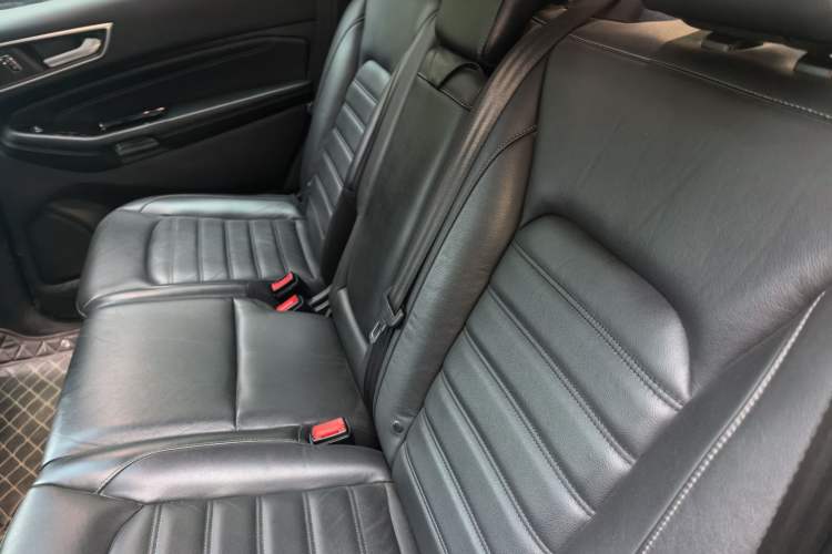 Used Ford Edge 2016 EcoBoost 245 Two-Wheel-Drive Titanium 7-Seater Left Rear Seat