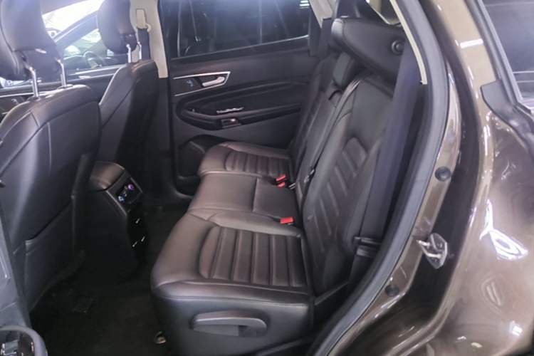 Used Ford Edge 2016 EcoBoost 245 Two-Wheel-Drive Titanium 7-Seater Left Rear Seat