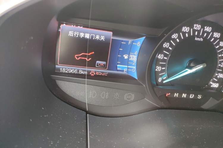 Used Ford Edge 2016 EcoBoost 245 Four-Wheel Drive Titanium Edition 7-Seater Odometer Close Up