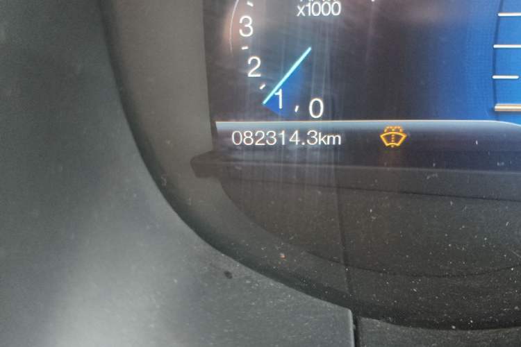 Used Ford Edge 2016 EcoBoost 245 Four-Wheel Drive Titanium Edition 7-Seater Odometer Close Up