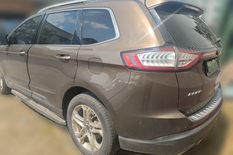 Used Ford Edge 2016 EcoBoost 245 Two-Wheel-Drive Titanium 7-Seater Rear Left 45 Deg