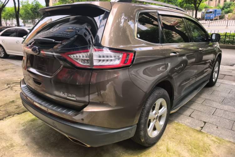 Used Ford Edge 2016 EcoBoost 245 Two-Wheel-Drive Titanium 5-Seater Rear Right 45 Deg