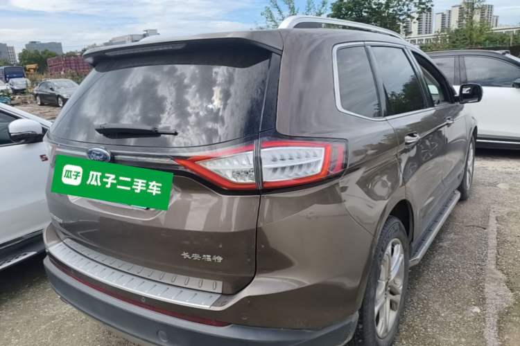 Used Ford Edge 2016 EcoBoost 245 Two-Wheel-Drive Titanium 7-Seater Rear Right 45 Deg