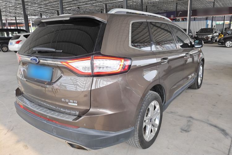 Used Ford Edge 2016 EcoBoost 245 Two-Wheel-Drive Titanium 7-Seater Rear Right 45 Deg