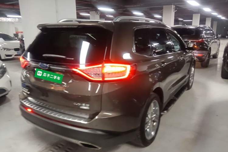 Used Ford Edge 2016 EcoBoost 245 Four-Wheel Drive Titanium 7-Seater Rear Right 45 Deg