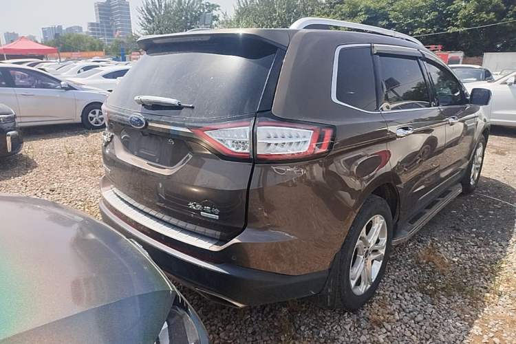 Used Ford Edge 2016 EcoBoost 245 Two-Wheel-Drive Titanium 7-Seater Rear Right 45 Deg