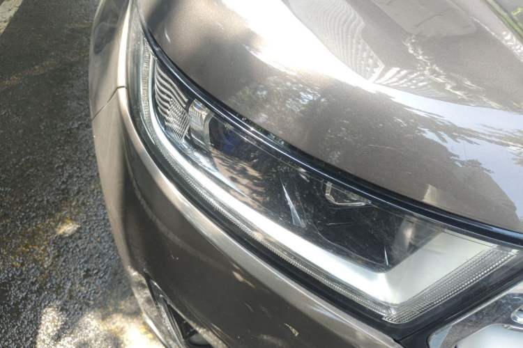 Used Ford Edge 2016 EcoBoost 245 Two-Wheel-Drive Titanium 5-Seater Right Front Headlight