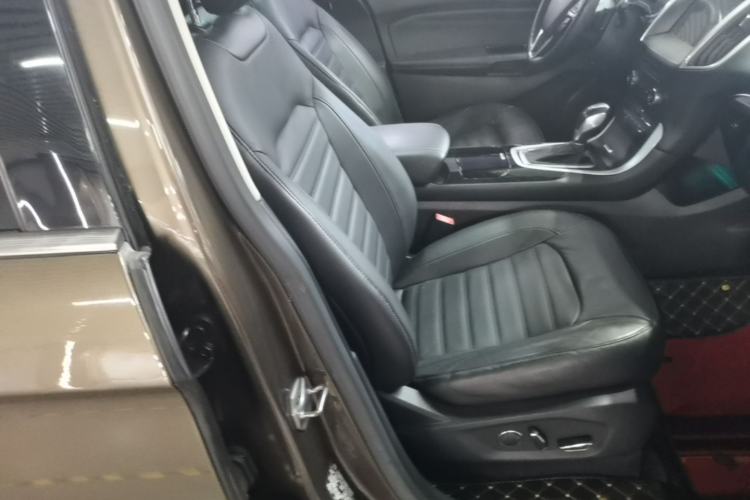 Used Ford Edge 2016 EcoBoost 245 Four-Wheel Drive Titanium Edition 7-Seater Right Front Seat