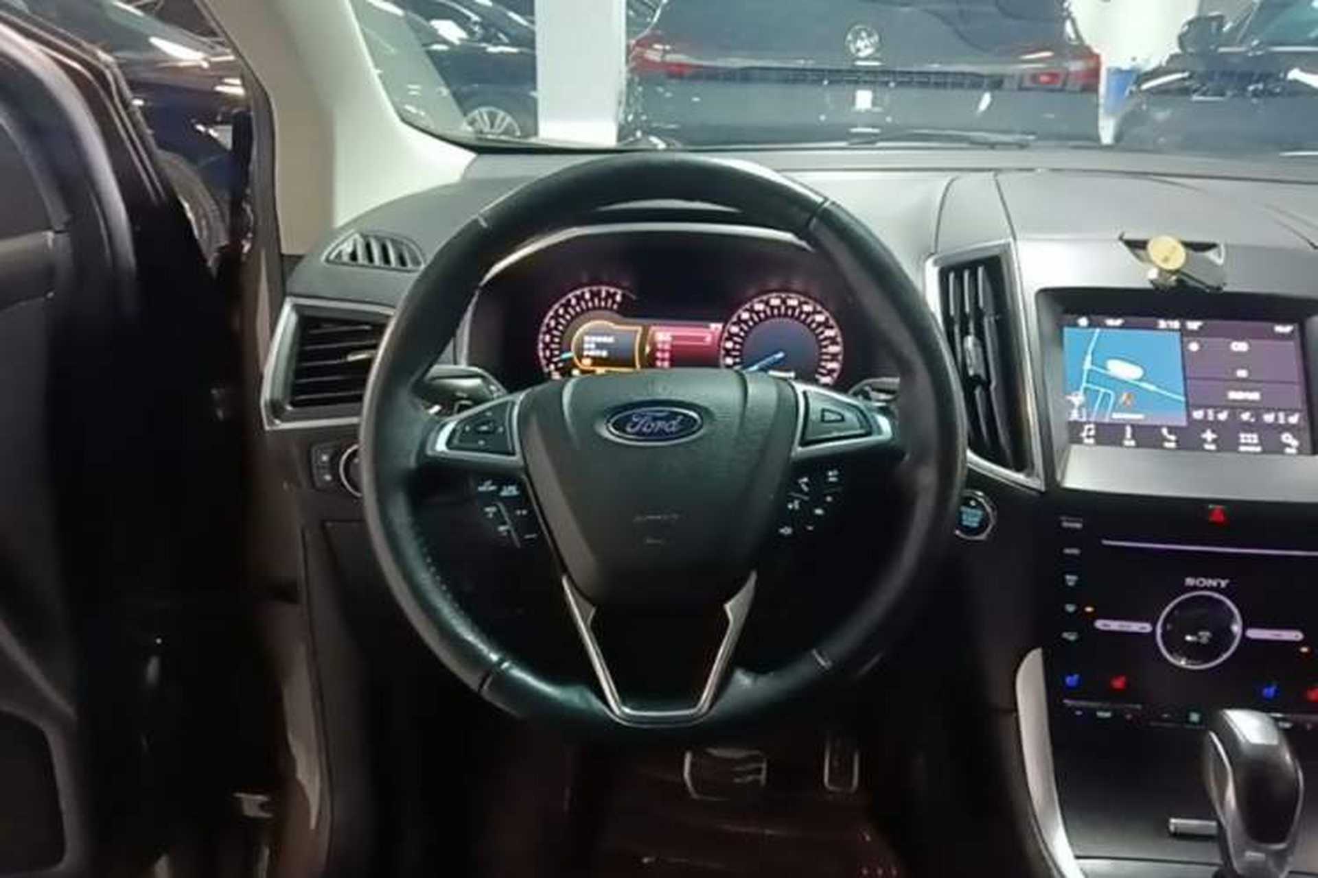 Used Ford Edge 2016 EcoBoost 245 Four-Wheel Drive Titanium 7-Seater Steering Wheel