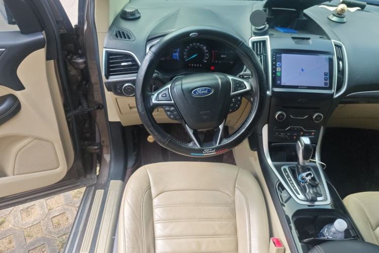 Used Ford Edge 2016 EcoBoost 245 Two-Wheel-Drive Titanium 7-Seater Steering Wheel
