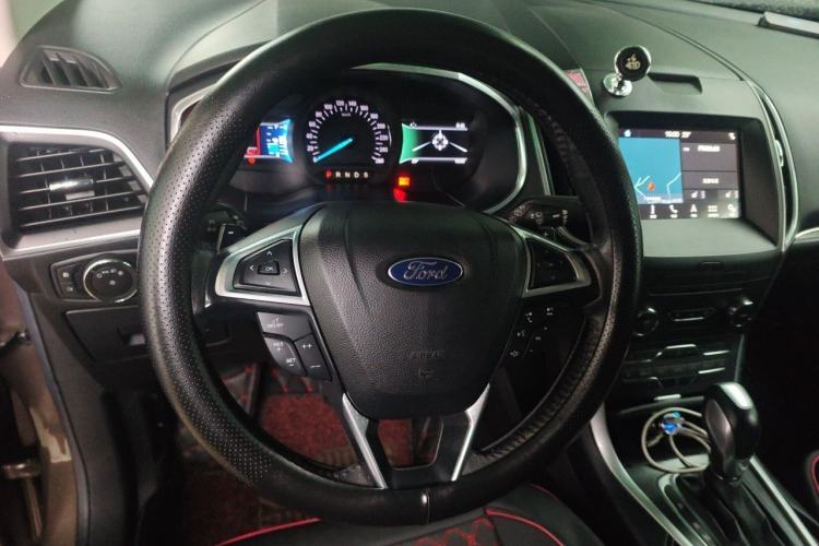 Used Ford Edge 2016 EcoBoost 245 Four-Wheel Drive Titanium Edition 7-Seater Steering Wheel