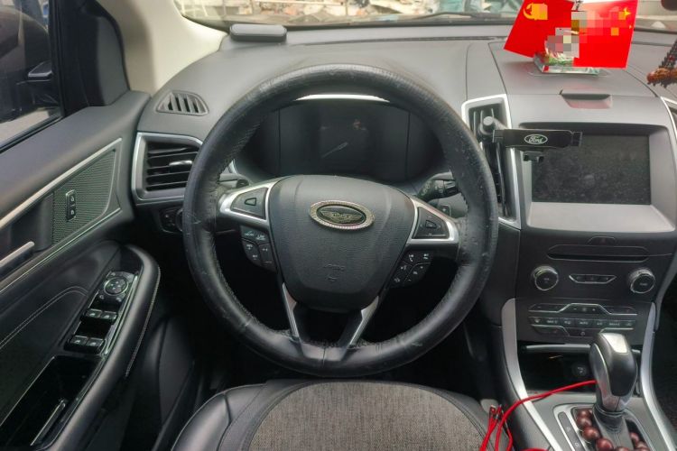 Used Ford Edge 2016 EcoBoost 245 Two-Wheel-Drive Titanium 7-Seater Steering Wheel