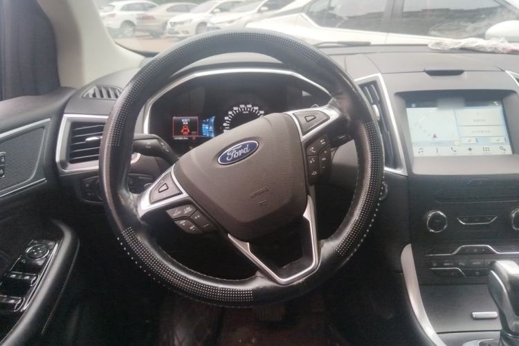 Used Ford Edge 2016 EcoBoost 245 Four-Wheel Drive Titanium Edition 7-Seater Steering Wheel