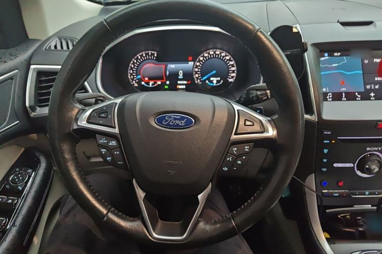 Used Ford Edge 2016 EcoBoost 245 Four-Wheel Drive Titanium 7-Seater Steering Wheel