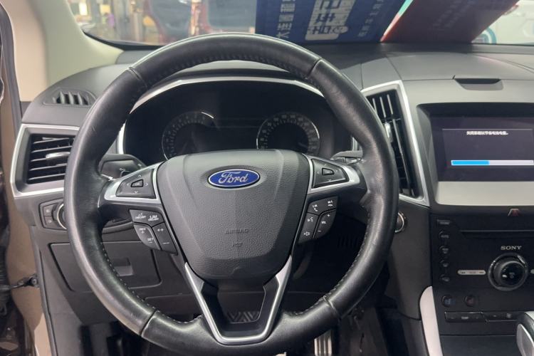 Used Ford Edge 2016 EcoBoost 245 Four-Wheel Drive Titanium 7-Seater Steering Wheel