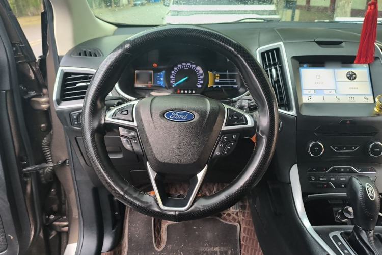 Used Ford Edge 2016 EcoBoost 245 Four-Wheel Drive Titanium Edition 7-Seater Steering Wheel