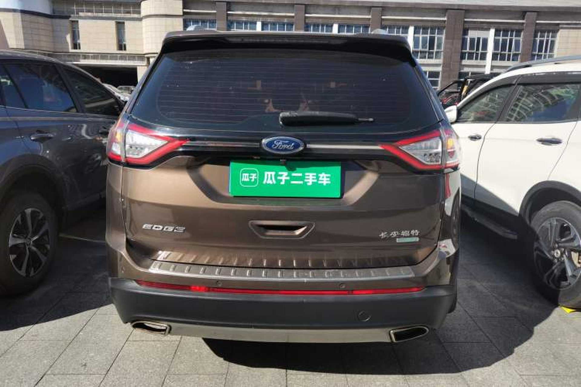 Used Ford Edge 2016 EcoBoost 245 Two-Wheel-Drive Titanium 5-Seater Exterior 4
