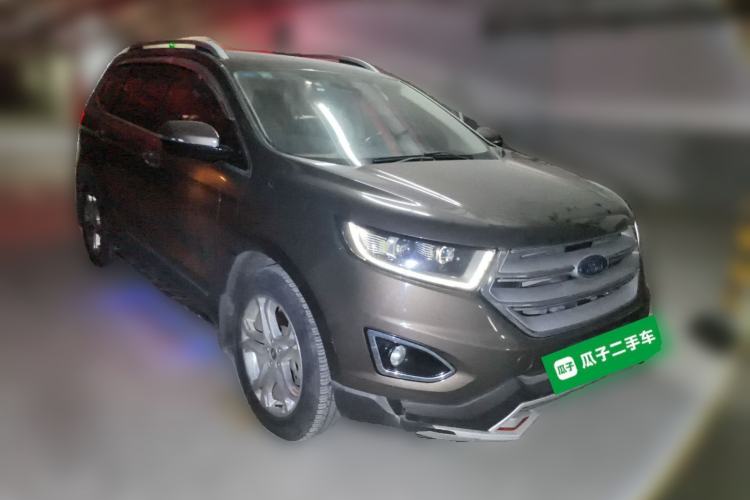 Used Ford Edge 2016 EcoBoost 245 Two-Wheel-Drive Titanium 7-Seater Front Right 45 Deg